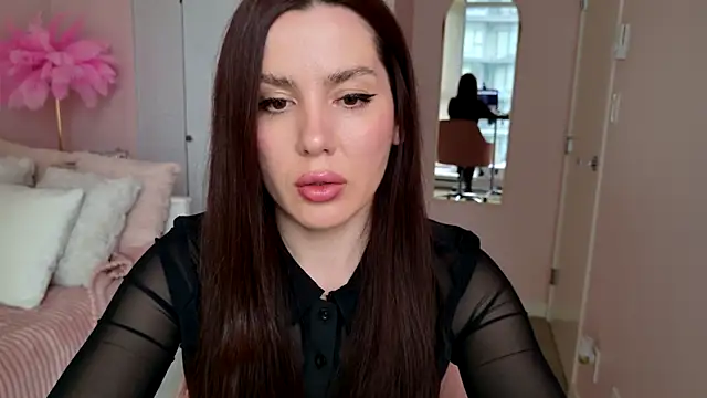 SirenSwitch online show from October 16, 9:27 pm