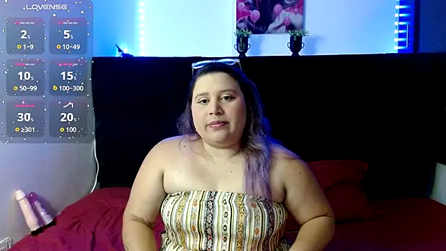 Snapshot of EmmaTower chatting on September 30, 6:57 pm EmmaTower online show from September 30, 6:57 pm