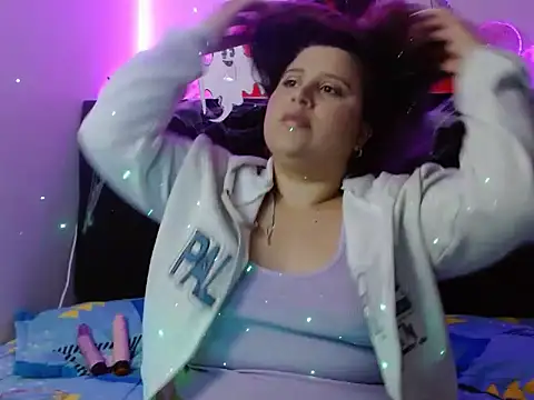 Snapshot of EmmaTower chatting on October 11, 7:23 pm EmmaTower online show from October 11, 7:23 pm