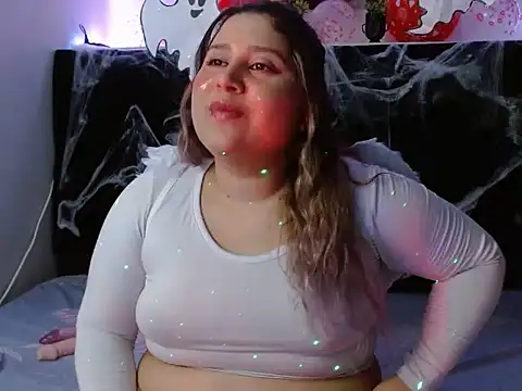 Snapshot of EmmaTower chatting on October 29, 8:54 pm EmmaTower online show from October 29, 8:54 pm