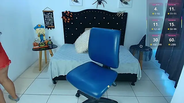 SammySmall F w online show from October 14, 9:26 pm