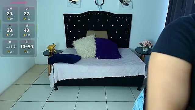 SammySmall F w online show from November 22, 10:09 pm