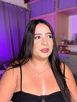 Snapshot of Emiily_Moore1 chatting on November 29, 2:36 am Emiily Moore1 online show from November 29, 2:36 am