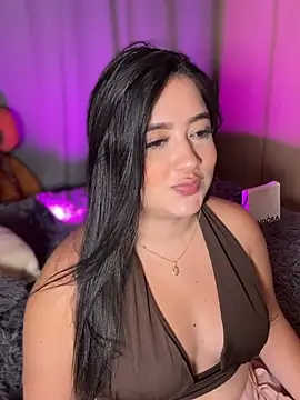 Snapshot of Emiily_Moore1 chatting on January 11, 2:05 am Emiily Moore1 online show from January 11, 2:05 am