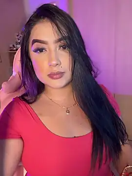 Snapshot of Emiily_Moore1 chatting on February 12, 11:00 pm Emiily Moore1 online show from February 12, 11:00 pm