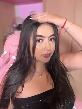 Snapshot of Emiily_Moore1 chatting on February 14, 2:30 am Emiily Moore1 online show from February 14, 2:30 am