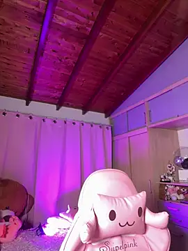 Emiily Moore1 online show from February 19, 11:12 pm