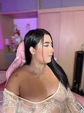Emiily Moore1 online show from June 26, 12:26 am