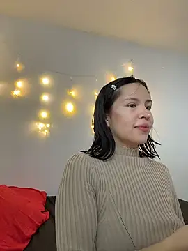 aliciia 23 online show from December 5, 8:38 pm