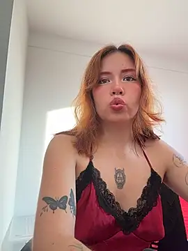 Snapshot of aliciia_23 chatting on February 20, 10:21 pm aliciia 23 online show from February 20, 10:21 pm