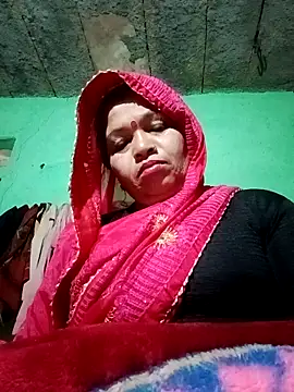 Manavi x online show from December 20, 11:45 pm