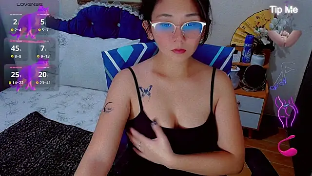 Snapshot of Filipinapoca chatting on April 2, 1:20 pm Filipinapoca online show from April 2, 1:20 pm