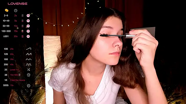 Snapshot of amy_cute_cat chatting on October 15, 8:58 am amy cute cat online show from October 15, 8:58 am