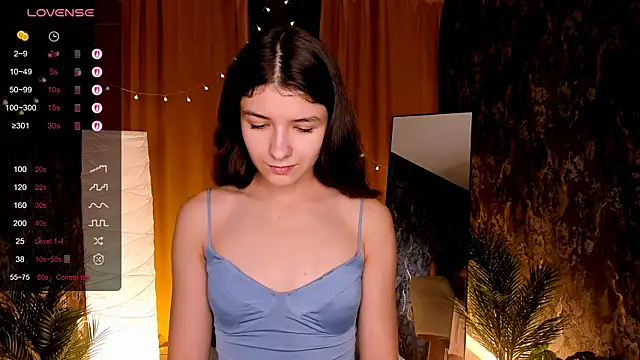 Snapshot of amy_cute_cat chatting on October 18, 9:10 am amy cute cat online show from October 18, 9:10 am