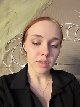 Snapshot of PollyVinice chatting on April 29, 5:17 pm PollyVinice online show from April 29, 5:17 pm