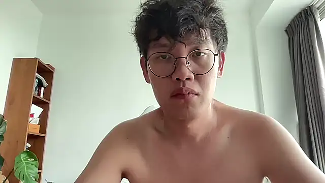 Snapshot of Passionatetwink2 chatting on October 23, 8:02 am Passionatetwink2 online show from October 23, 8:02 am