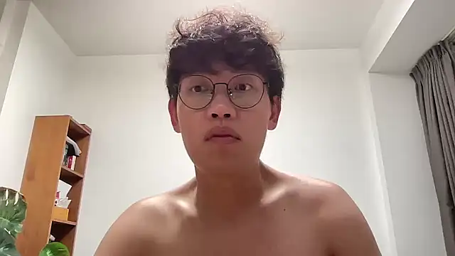 Snapshot of Passionatetwink2 chatting on October 28, 11:03 am Passionatetwink2 online show from October 28, 11:03 am