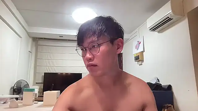 Snapshot of Passionatetwink2 chatting on July 21, 11:23 am Passionatetwink2 online show from July 21, 11:23 am