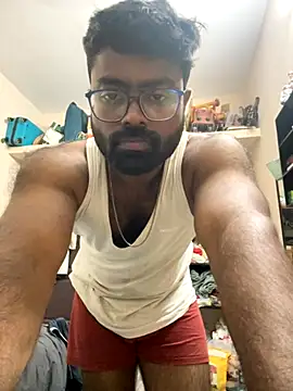 Snapshot of DJLOVE280825 chatting on October 2, 11:01 pm DJLOVE280825 online show from October 2, 11:01 pm