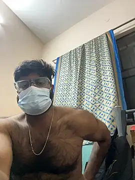 Snapshot of DJLOVE280825 chatting on January 13, 11:54 pm DJLOVE280825 online show from January 13, 11:54 pm