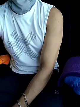 chocolate alone online show from October 15, 6:35 am