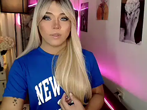 Snapshot of Heaven_Cock chatting on January 10, 11:45 am Heaven Cock online show from January 10, 11:45 am