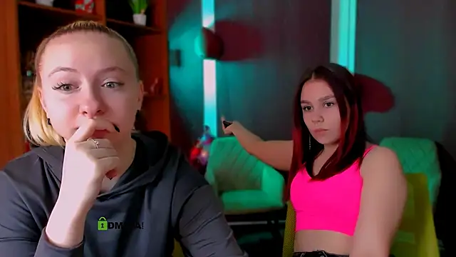 mila glow1 online show from February 13, 6:31 am