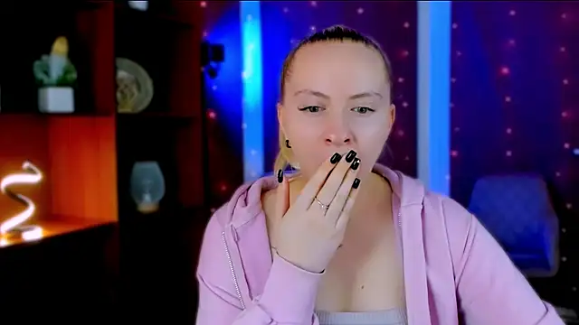 mila glow1 online show from February 25, 6:12 am