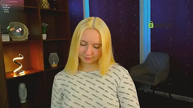 mila glow1 online show from March 29, 6:41 pm