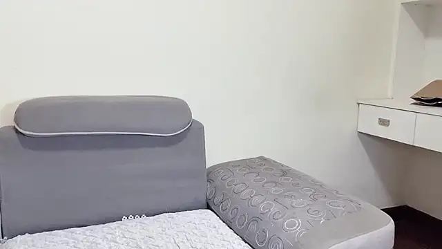 xiaoyang5200 online show from December 18, 4:02 pm