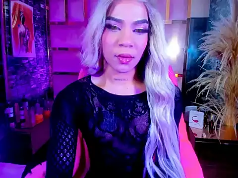 Snapshot of Cherry_Adams1 chatting on September 8, 9:47 pm Cherry Adams1 online show from September 8, 9:47 pm