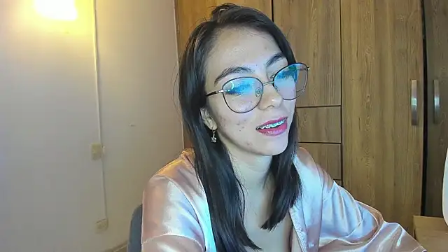 Snapshot of horny_adiction chatting on April 10, 10:58 pm horny adiction online show from April 10, 10:58 pm