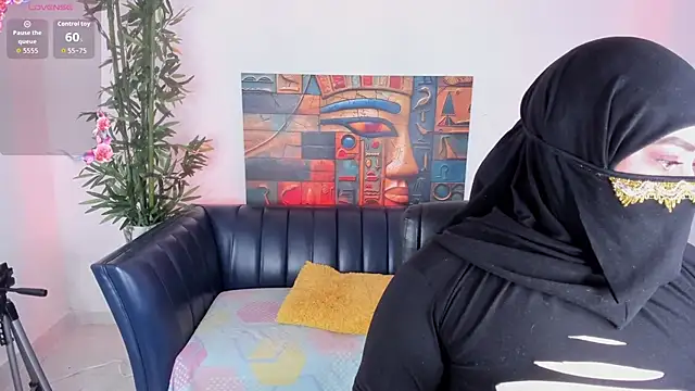 samanee konn online show from January 17, 7:06 pm