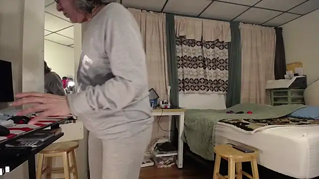 ANALTRAINING4U2 online show from March 3, 3:41 am