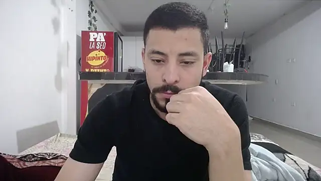 Snapshot of yohacriss chatting on September 20, 3:40 am yohacriss online show from September 20, 3:40 am