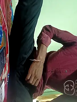 uniquesexyboy5689 online show from October 8, 7:50 am