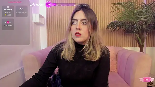 Jenny Wolridge  online show from October 15, 8:20 pm