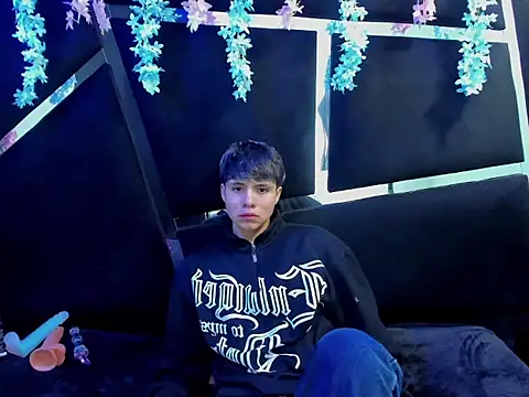 Bruno Cruzz online show from September 11, 2:00 am