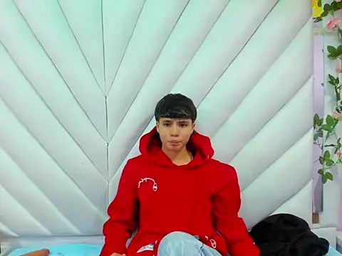 Bruno Cruzz online show from October 2, 2:18 am