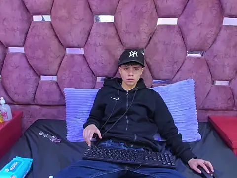 Bruno Cruzz online show from October 14, 2:34 am