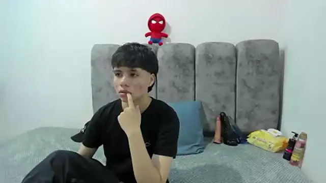 Bruno Cruzz online show from March 26, 2:39 am