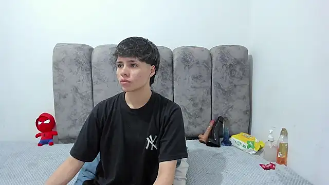 Snapshot of Bruno_Cruzz chatting on July 29, 2:32 am Bruno Cruzz online show from July 29, 2:32 am