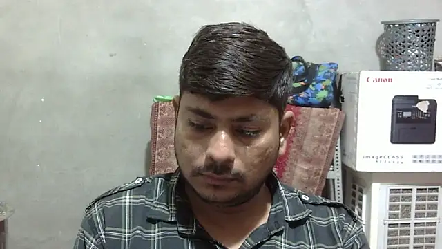 Ajmersingh335512 online show from May 12, 3:53 pm