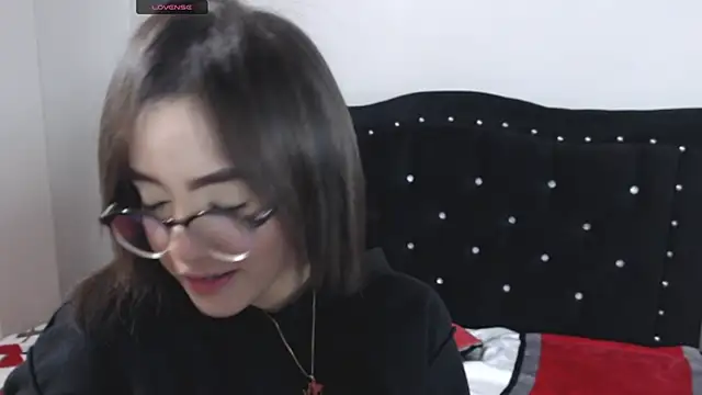 Snapshot of Coraline_Playful chatting on September 25, 12:31 pm Coraline Playful online show from September 25, 12:31 pm