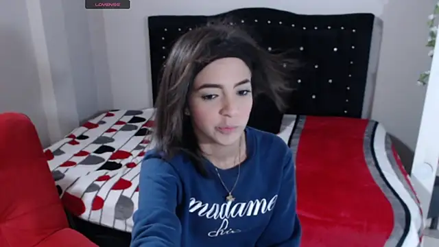 Snapshot of Coraline_Playful chatting on October 25, 11:51 am Coraline Playful online show from October 25, 11:51 am