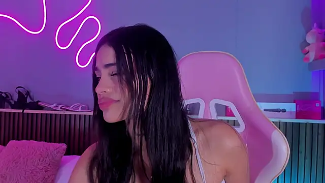 Snapshot of SammyRose_ chatting on May 16, 7:34 pm SammyRose online show from May 16, 7:34 pm
