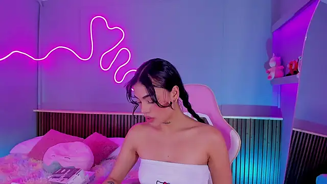 Snapshot of SammyRose_ chatting on June 26, 7:51 pm SammyRose online show from June 26, 7:51 pm