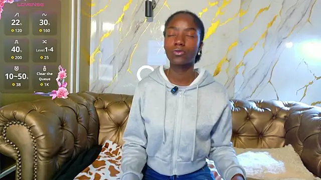 Snapshot of katia_green1 chatting on February 27, 12:27 pm katia green1 online show from February 27, 12:27 pm