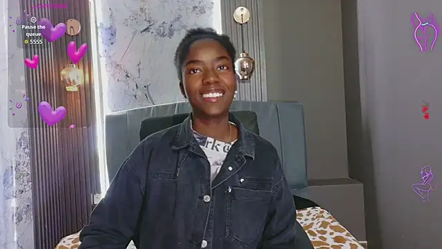 Snapshot of katia_green1 chatting on March 7, 12:02 pm katia green1 online show from March 7, 12:02 pm