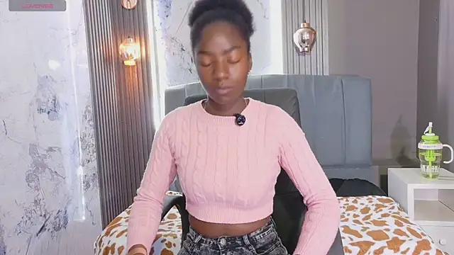 Snapshot of katia_green1 chatting on March 13, 3:29 pm katia green1 online show from March 13, 3:29 pm